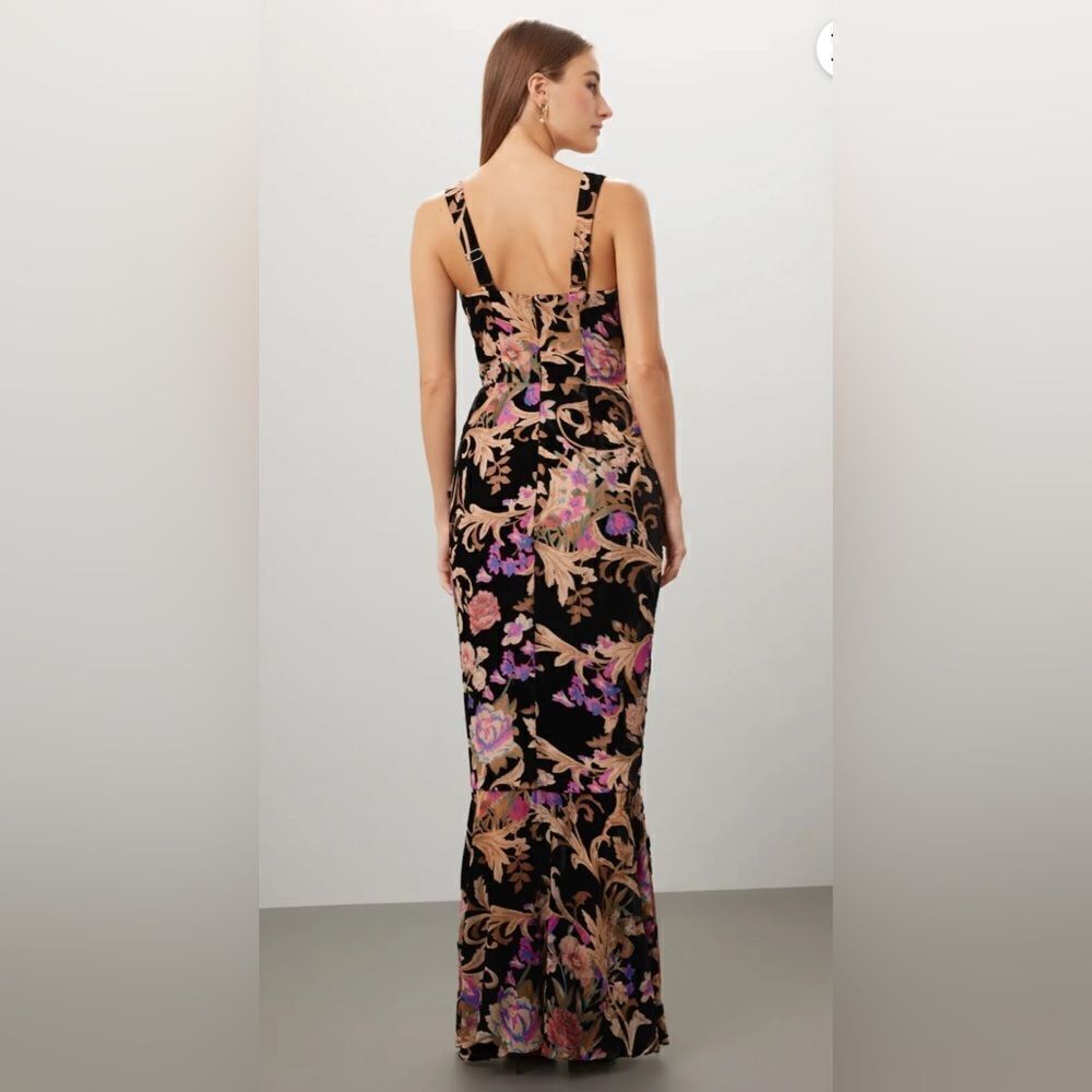 Paris Gown by Dress The Population Size Medium - Picture 3 of 9